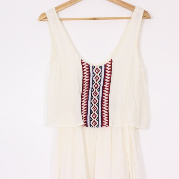 Forever 21 Cream and Red Aztec Midi Dress - Picture 4 of 6